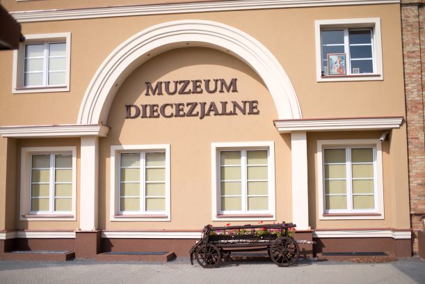 Zaproszenie do Muzeum Diecezjalnego w Łomży