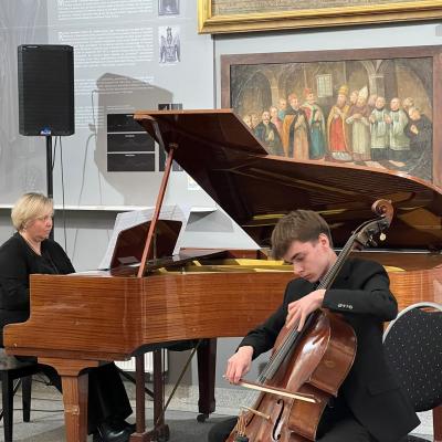 Bfa5efc1 Be35 428e 818e B5a72b9e719f