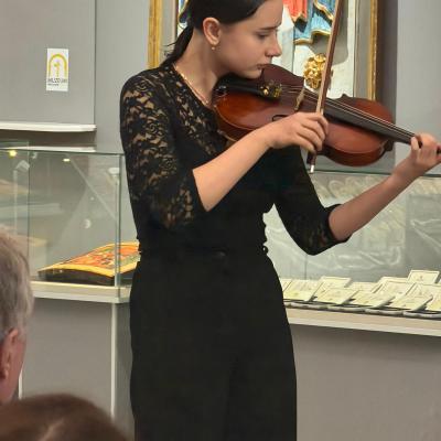 069af323 1193 46a1 A1a1 891dd3a3e1e8