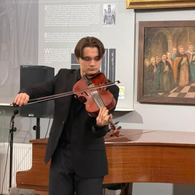 Ff4aabd4 78d6 4b50 Ba52 55c204045d2b